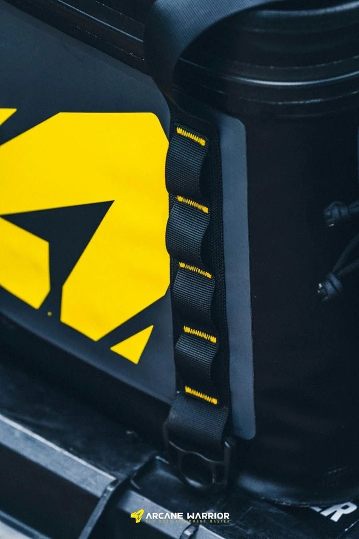 картинка Сумка-холодильник Arcane Warrior POSITION Outdoor Softshell Ice Pack