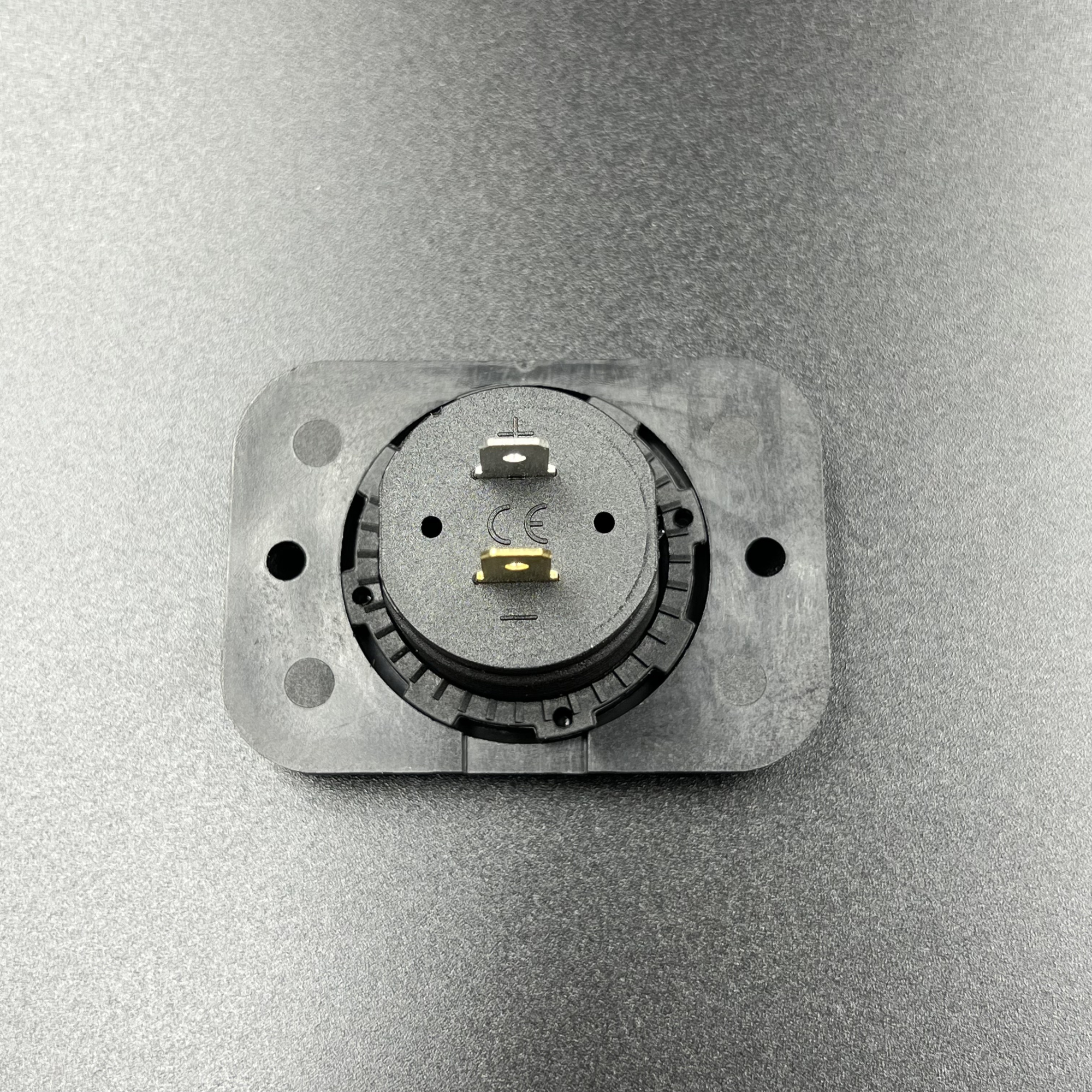 картинка Вольтметр цифровой на панели 5-30 В