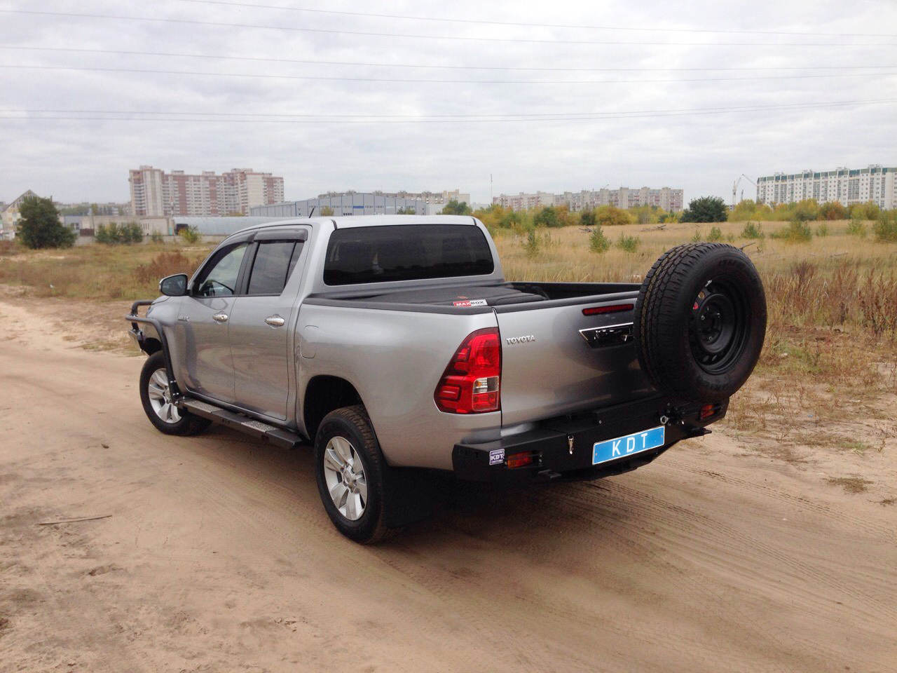 картинка Бампер задний KDT для Toyota Hilux