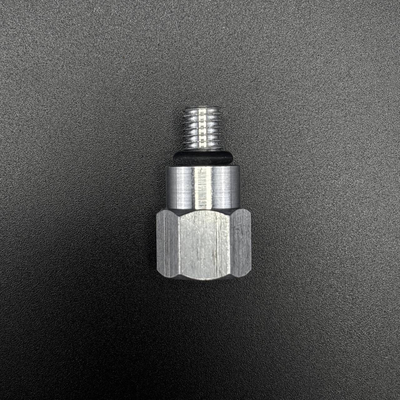 картинка Переходник для масляного насоса (91-883704Q03) (Quicksilver)