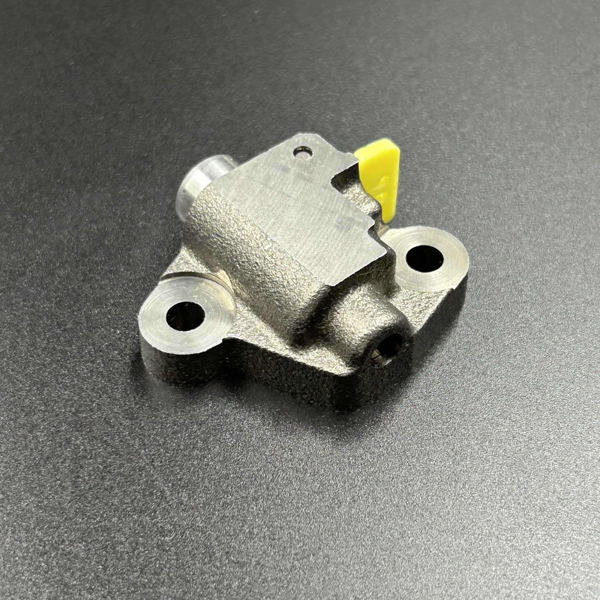 Регулятор натяжения цепи Suzuki DF25-140, DF 40-140(A)