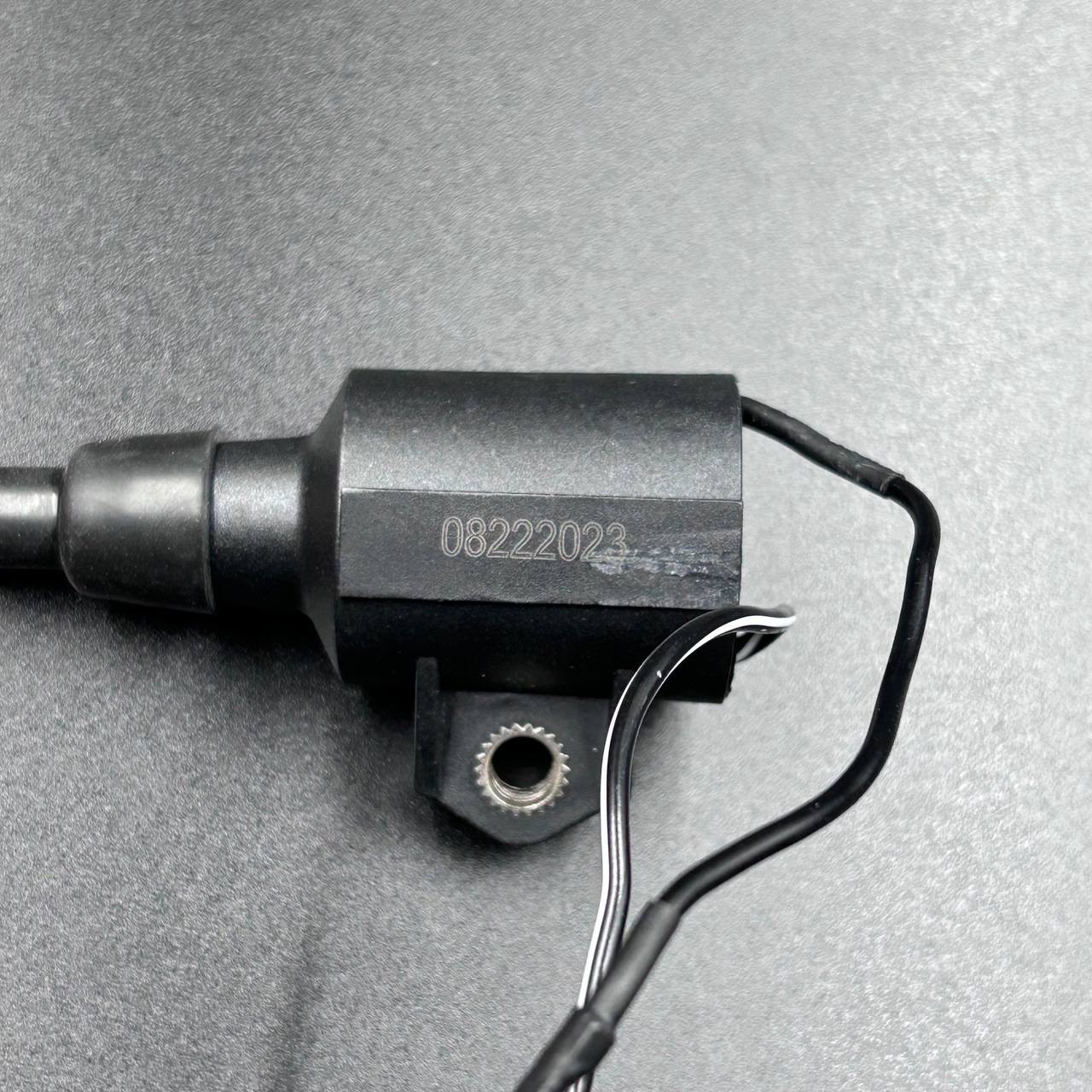 картинка Катушка зажигания высоковольтная Yamaha 9.9-15 (YUELANG)