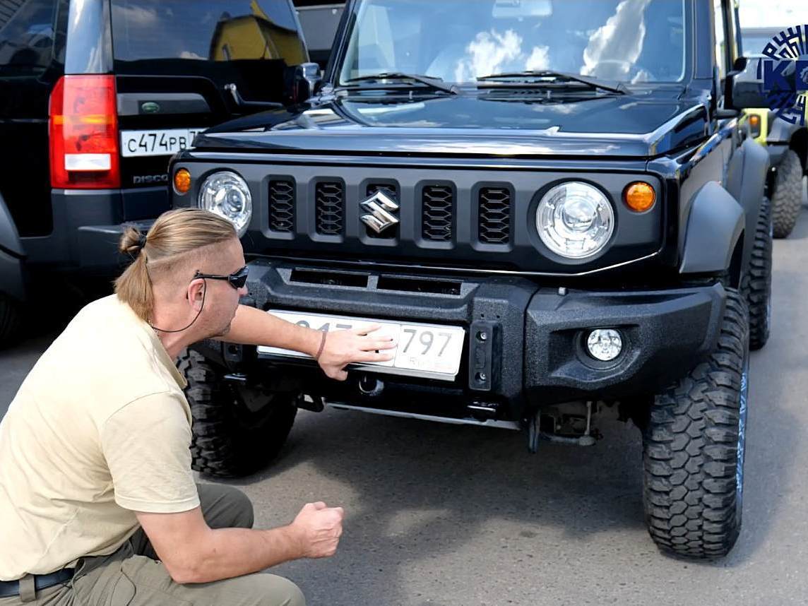 картинка Передний силовой бампер со скрытой установкой лебедки - Suzuki Jimny