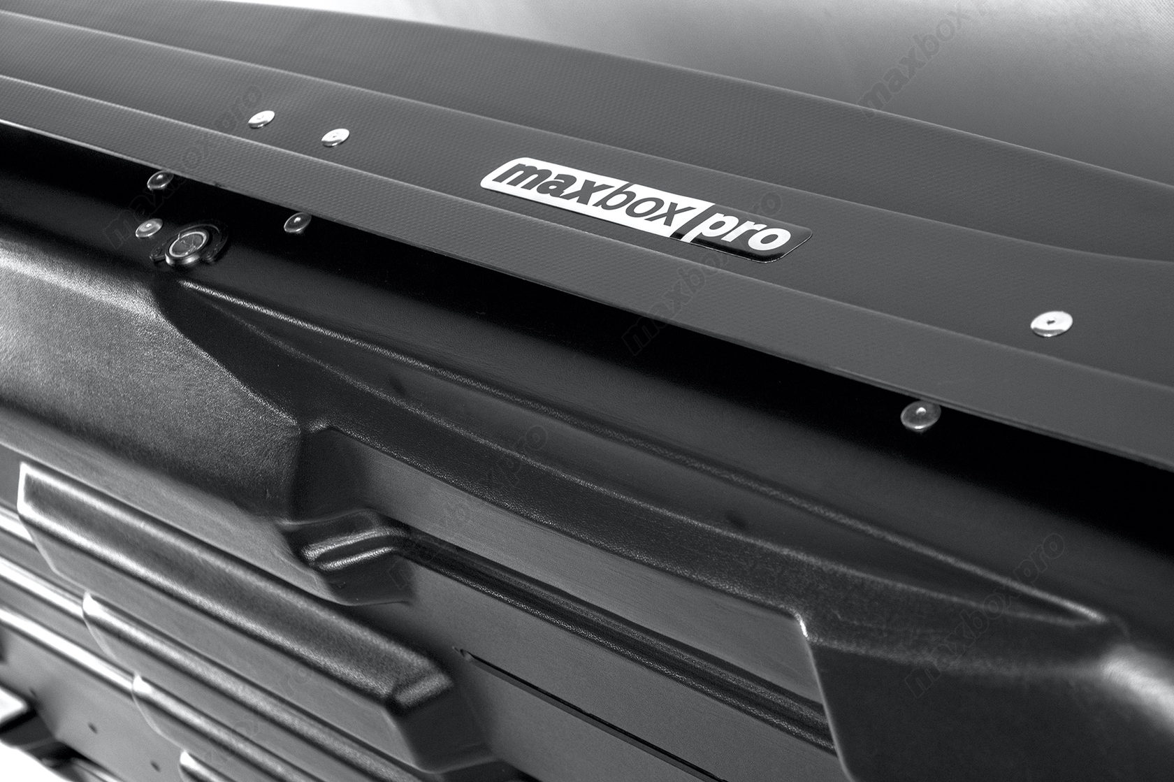 картинка Автобокс MaxBox PRO 460 (средний) карбон черный
