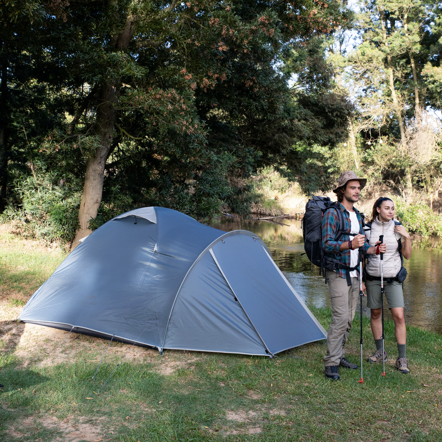 картинка Палатка Naturehike NH21ZP015 трехместная + 1 допместо зеленый