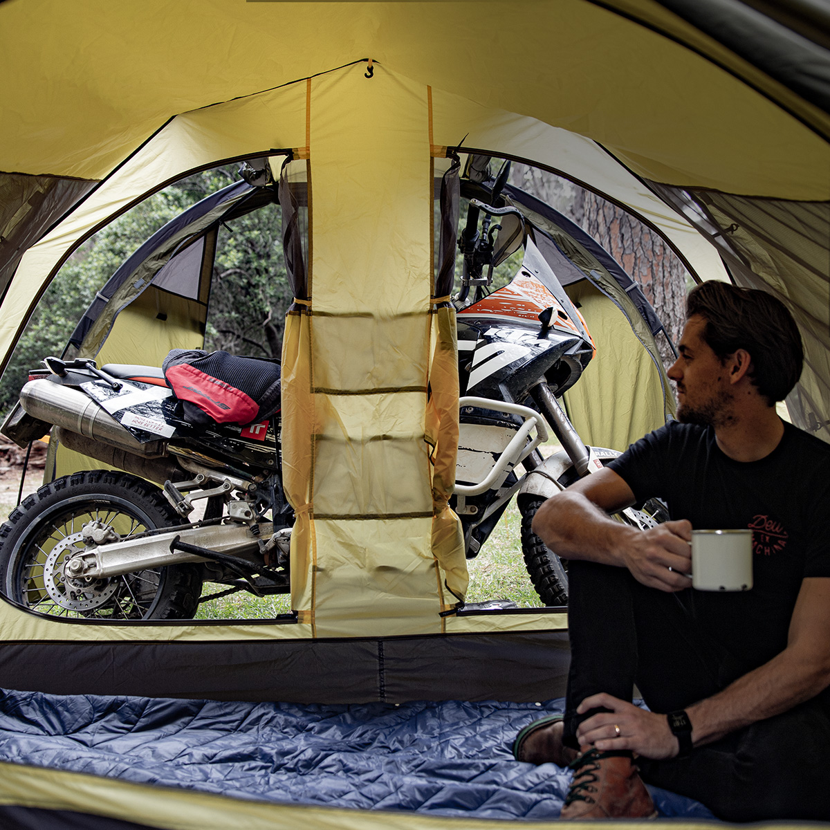 картинка Палатка Naturehike Could Tourer  2-местная+ мотоцикл, алюминиевый каркас, серый