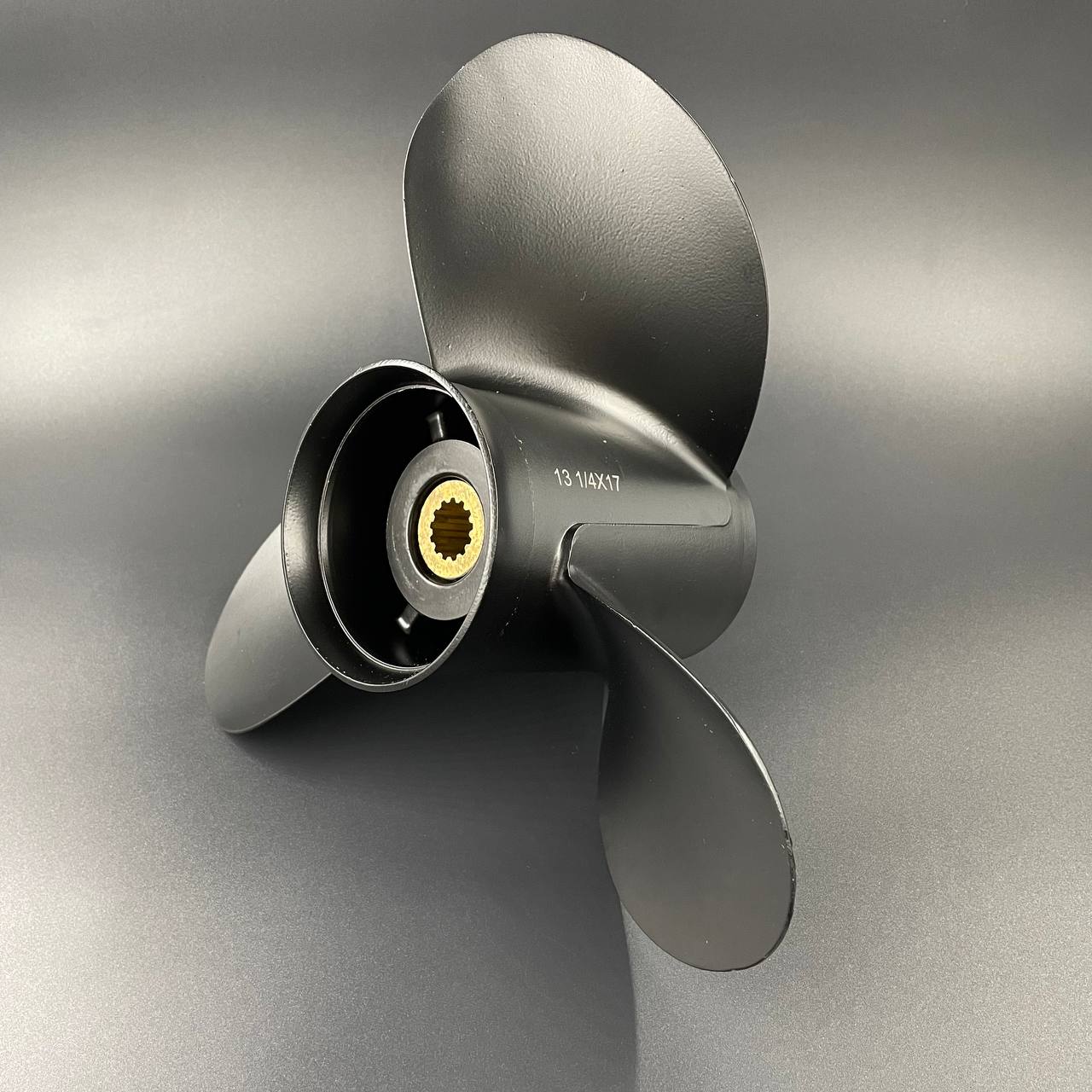 картинка Гребной винт Tohatsu 60-140 (3x13-1/4x17)