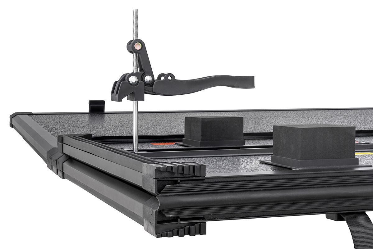 картинка Крышка кузова JAC T8, трёхсекционная, алюминиевая, черная