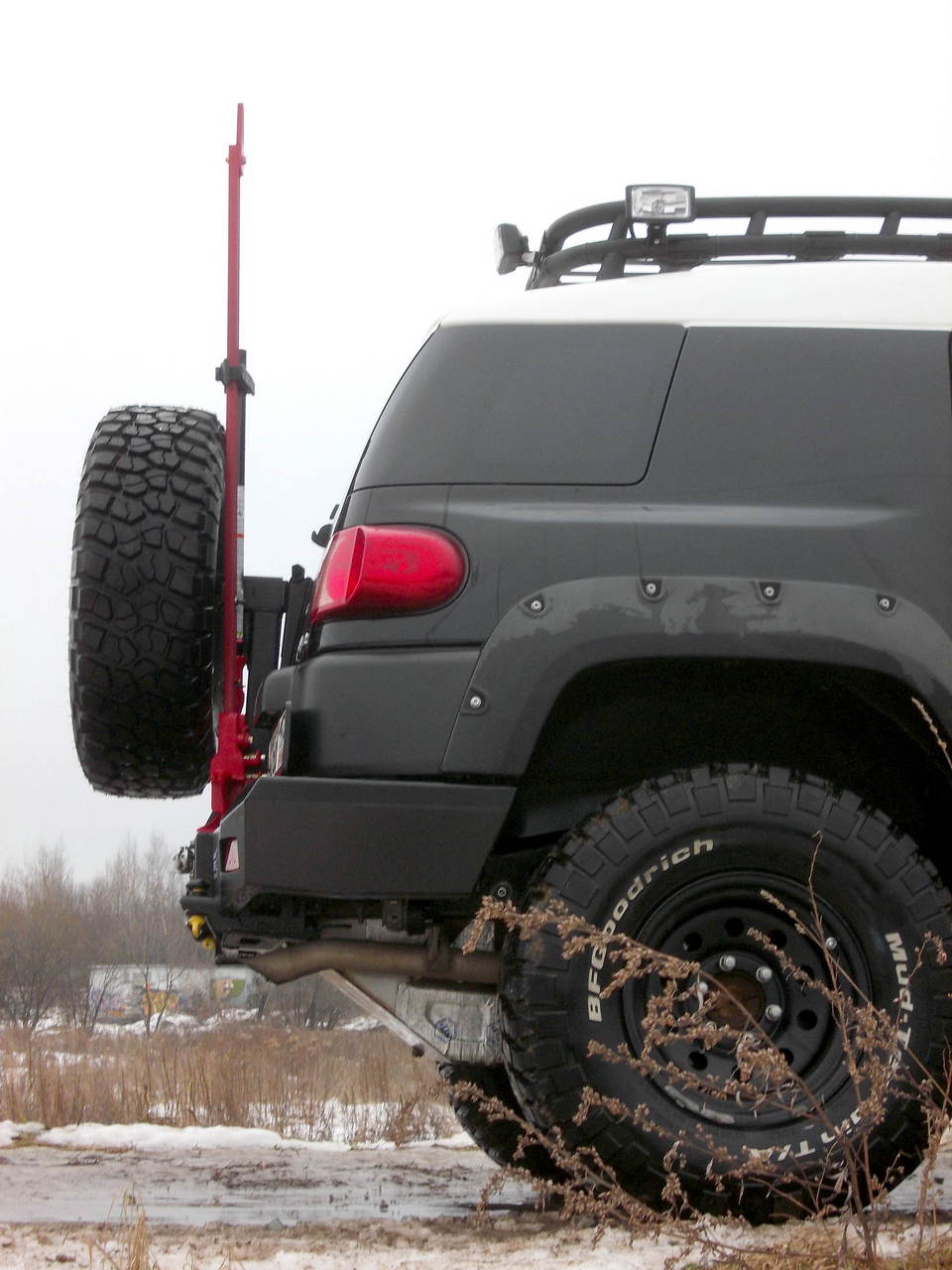 картинка Калитка крепления запасного колеса Toyota FJ Cruiser