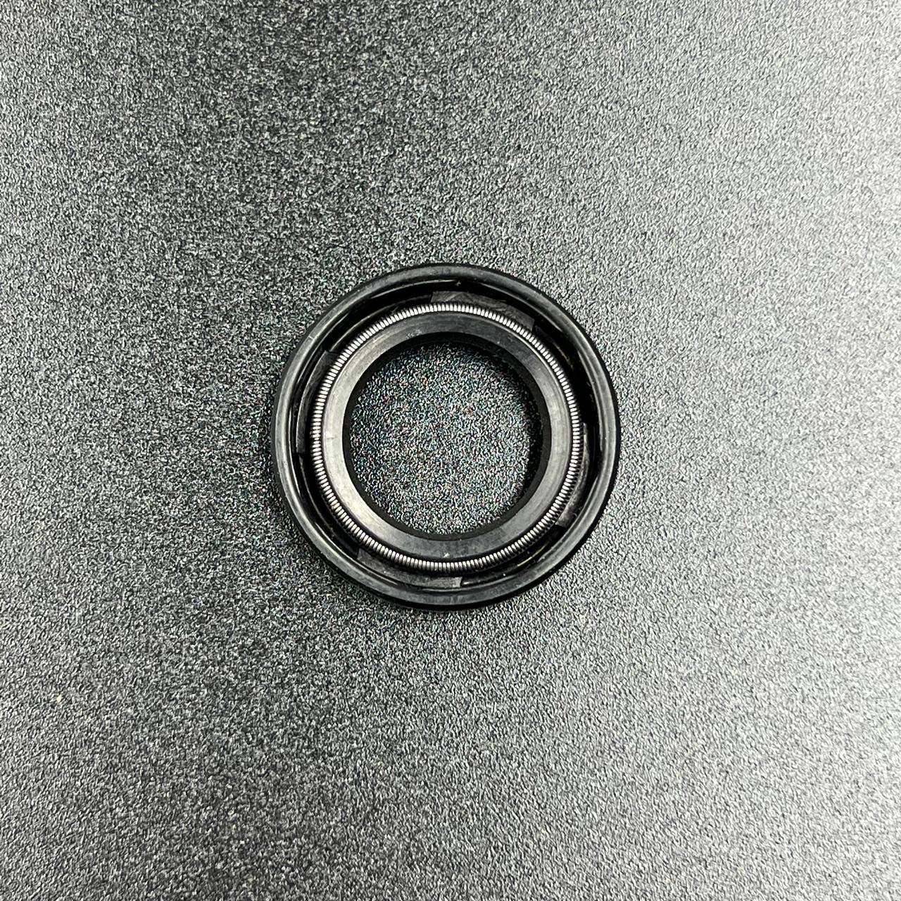 картинка Сальник вала кпп 15×25×5 ATV X5 X6 X8  (ZIBO)