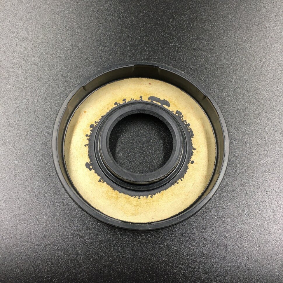картинка Сальник Tohatsu (350-01215-5; 3M2-00122-0) (25x62x9.5) (Omax)