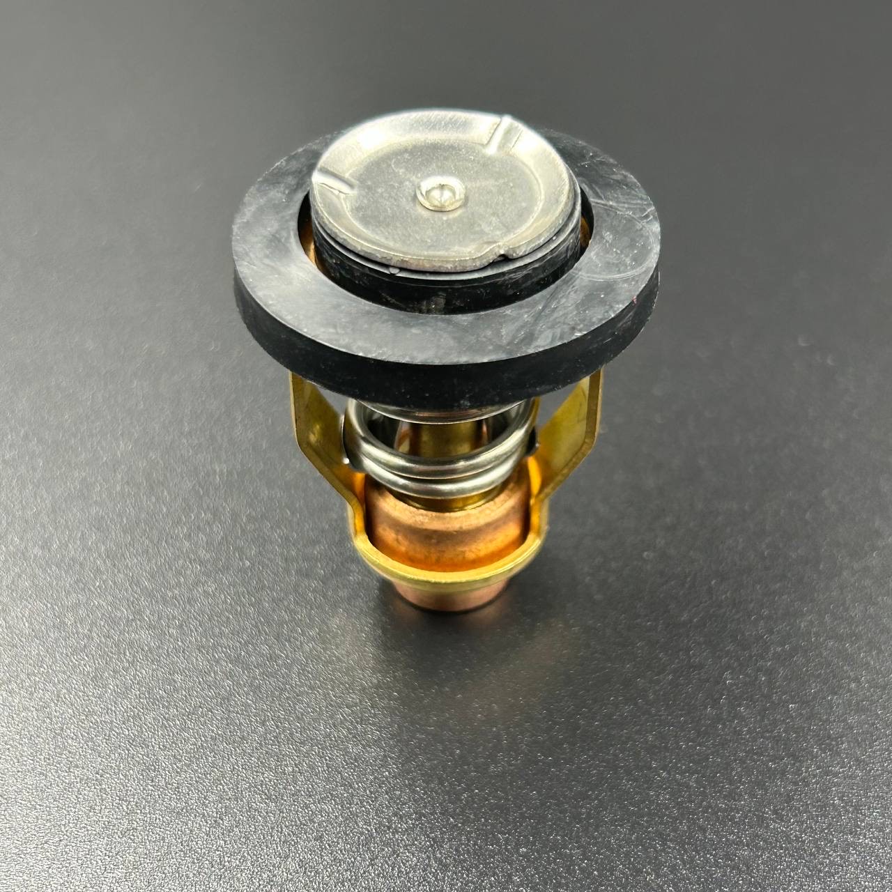 картинка Термостат Suzuki DF90-300, DF70-90 71℃ (Omax)