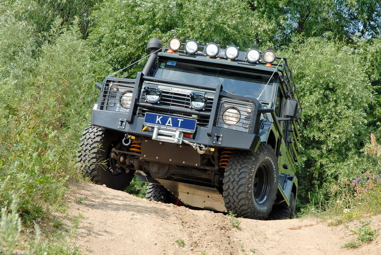 картинка Передний силовой бампер со съёмным кенгурином - Land Rover Defender 90/110