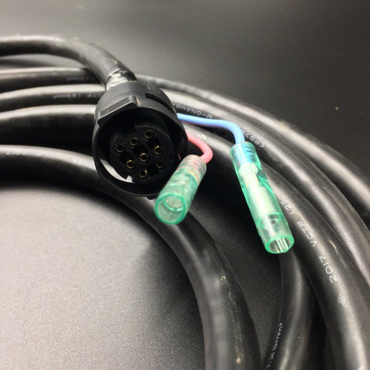 картинка Дистанционное управление Suzuki New (С кнопкой гидроподъема) (Без Кабеля) (Suzuki)