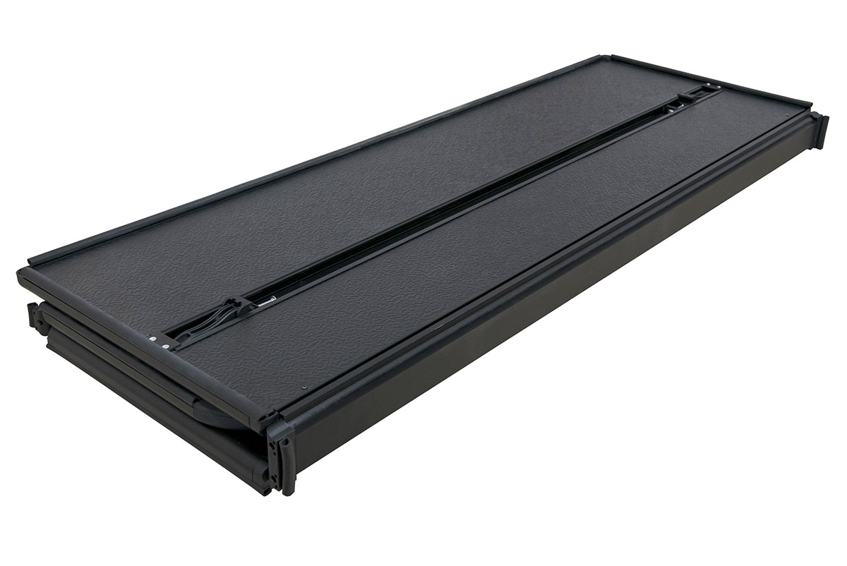 картинка Крышка кузова Toyota Hilux Revo 2015+, трёхсекционная, алюминиевая, черная 