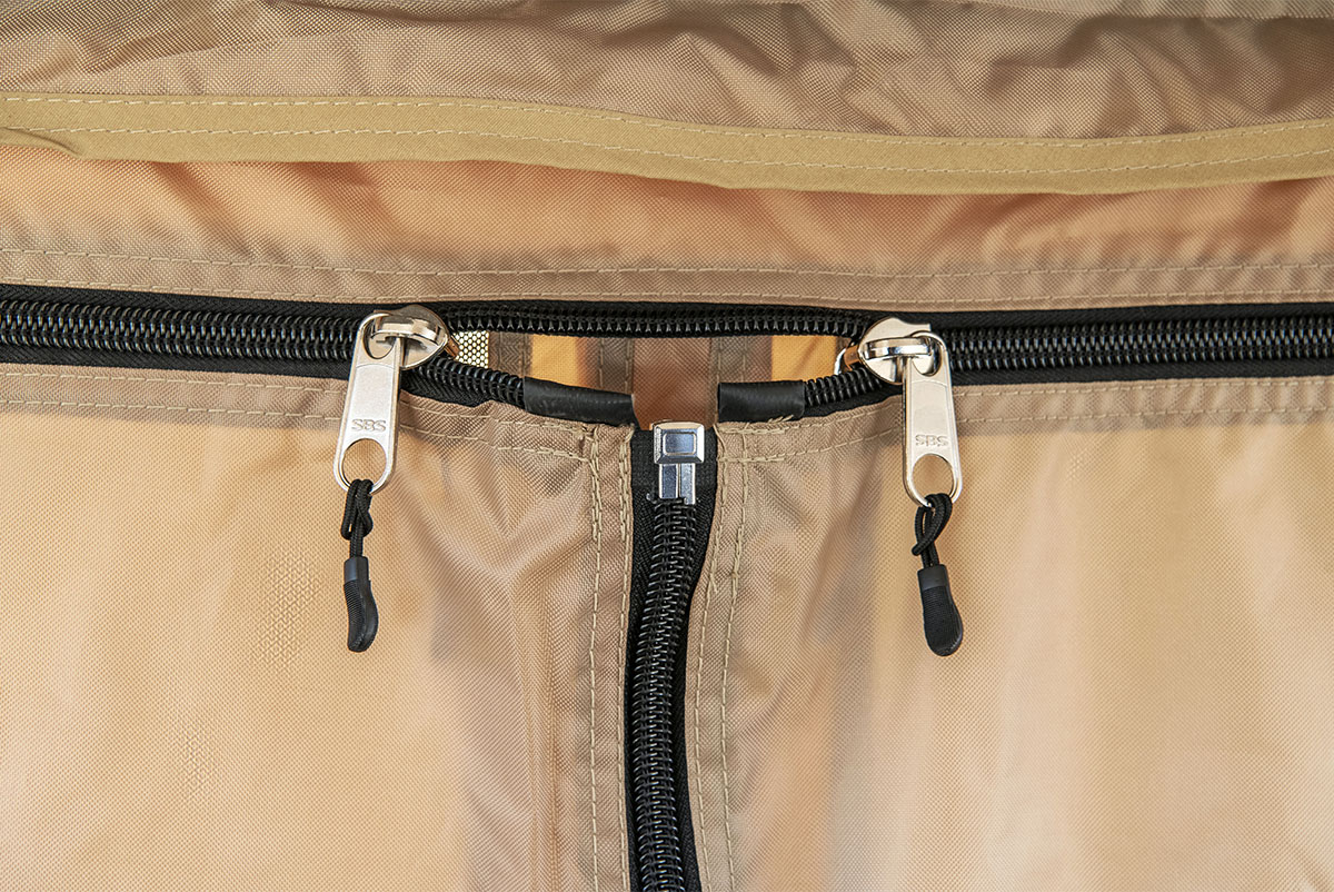 картинка Палатка с автомобильным тентом-маркизой, солнцезащитная РИФ  2х2 м 