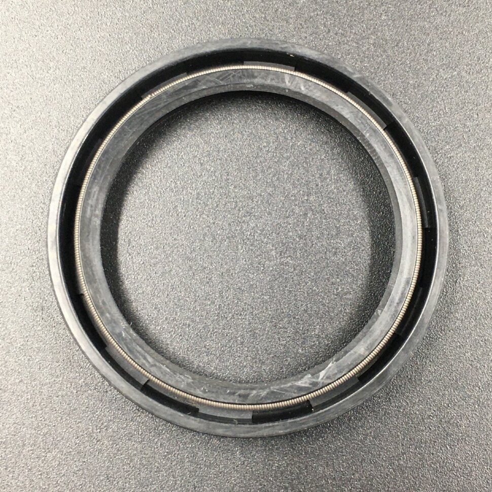 картинка Сальник Yamaha (93102-40M38; 93102-40M14) (40x52x6) (Osaka)