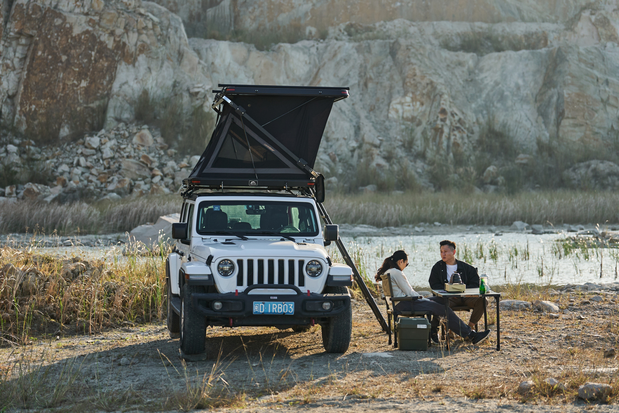 картинка Палатка на крышу автомобиля Wild Land Rock Cruiser 140
