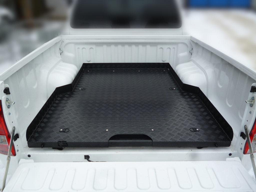 картинка Выкатная платформа Toyota HILUX REVO 2015- короткий кузов без вкладыша