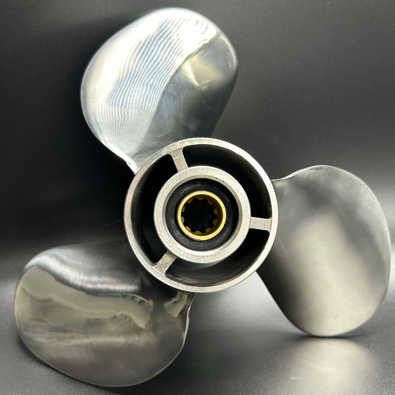 картинка Гребной винт Yamaha 20-30, F20-25 (3x9-7/8x14) (Сталь)