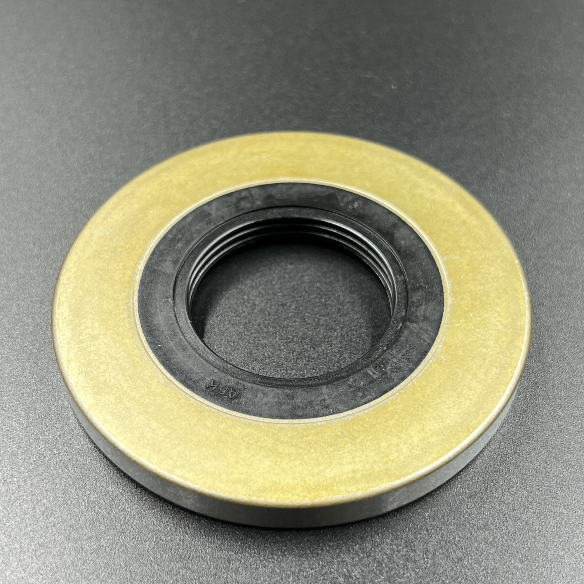 картинка Сальник карданного вала Mercruiser Alpha/Bravo (KACAWA)