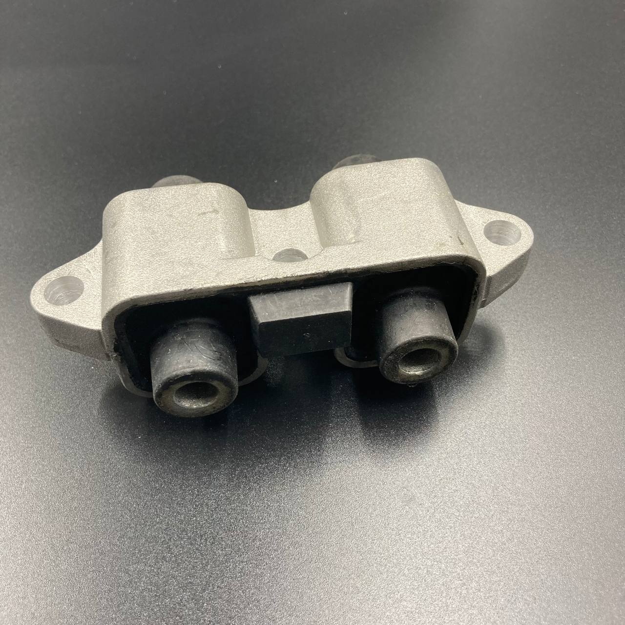 картинка Демпфер опорный резиновый Yamaha 40X (Верхний) (PREMARINE)