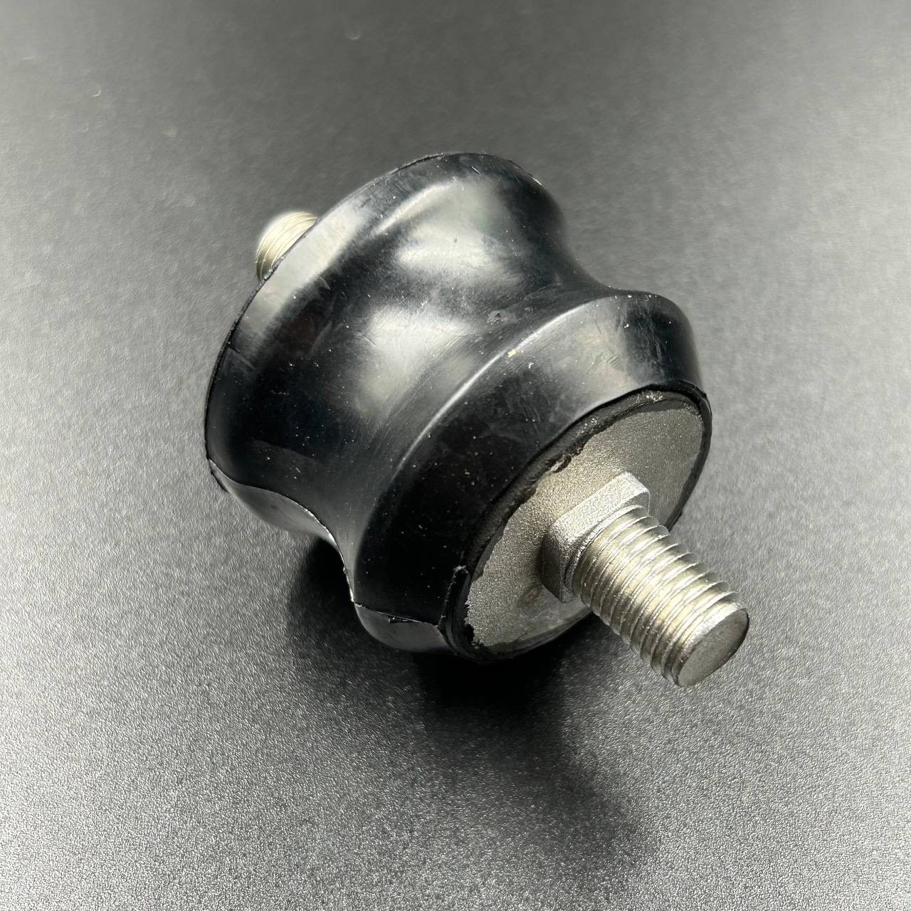 картинка Демпфер опорный резиновый Yamaha 20-30 (Верхний) (YUELANG)