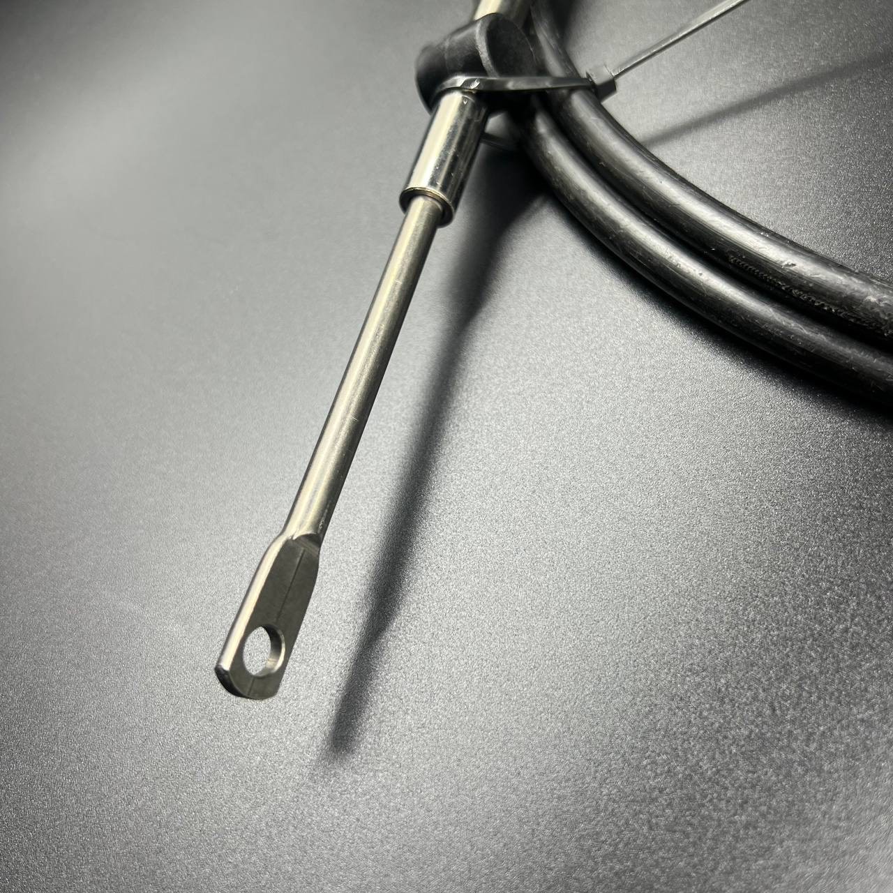 картинка Трос д/у (газ/реверс) (9FT) (C16) (Mercury Gen I) (PWB)