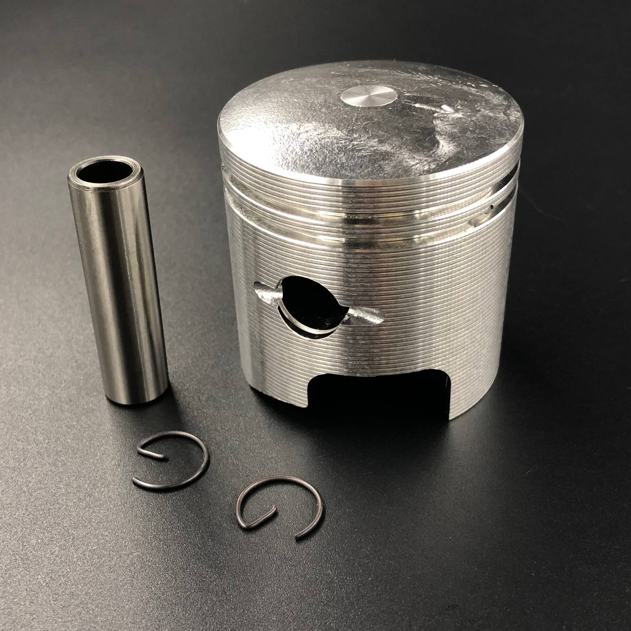 картинка Поршень Suzuki DT9.9-15 (кольца 2.00mm) (STD) (KACAWA)