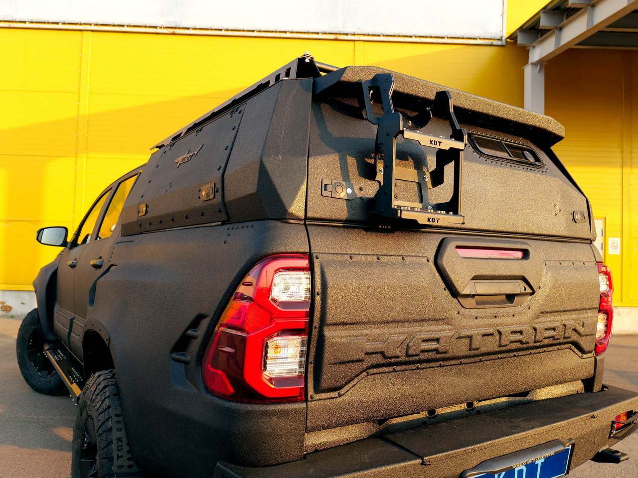 картинка Кунг алюминиевый для Toyota Hilux (VIII поколение) 3 двери — KDT 15281L