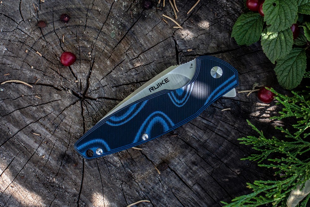 картинка Нож Ruike Fang P105 черно-синий