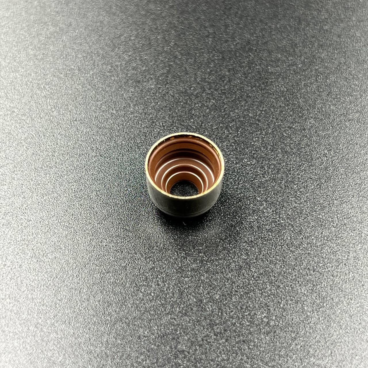 картинка Маслосъемный колпачок Yamaha F75-115 (Впуск) (Yamaha)