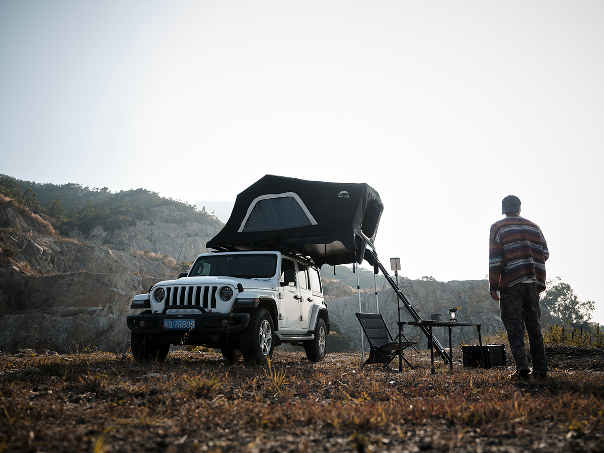 картинка Палатка на крышу автомобиля Wild Land Voyager 160 Pro