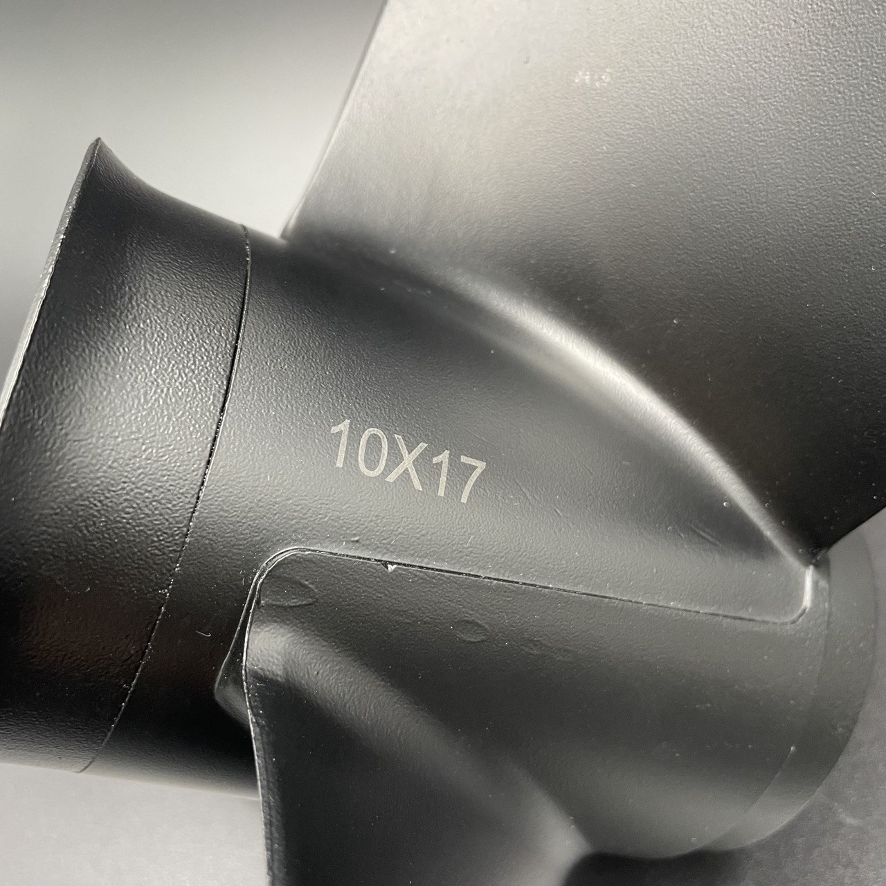 картинка Гребной винт Mercury 25-70 (3x10x17)