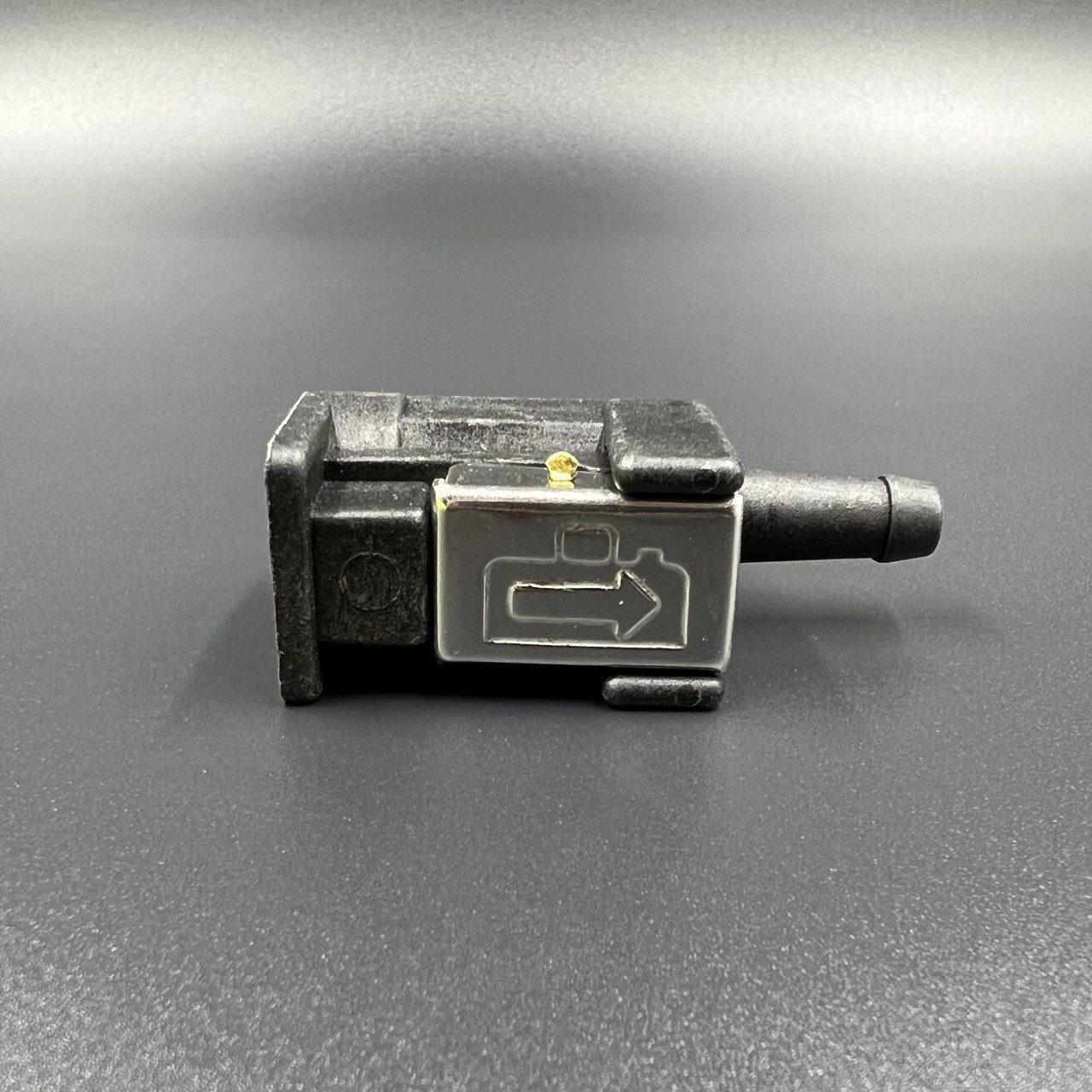 картинка Коннектор топливный Yamaha 2-175, F4-100 (KACAWA)