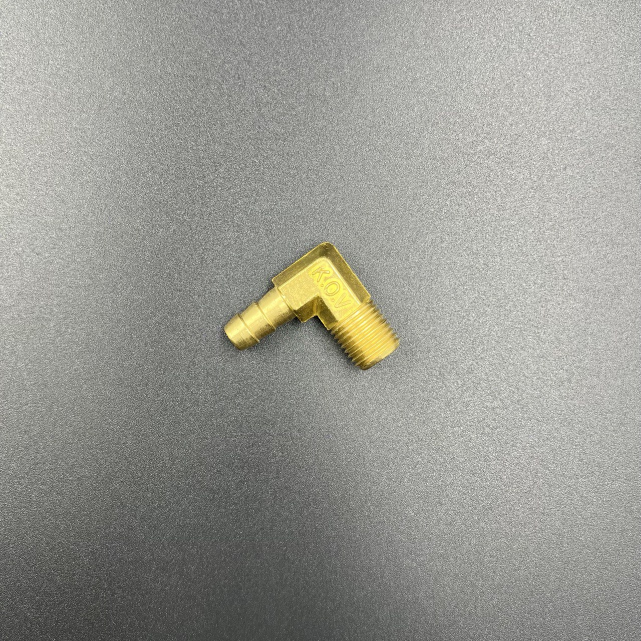 картинка Коннектор топливный в бак Г-образный (елочка) (Omax)