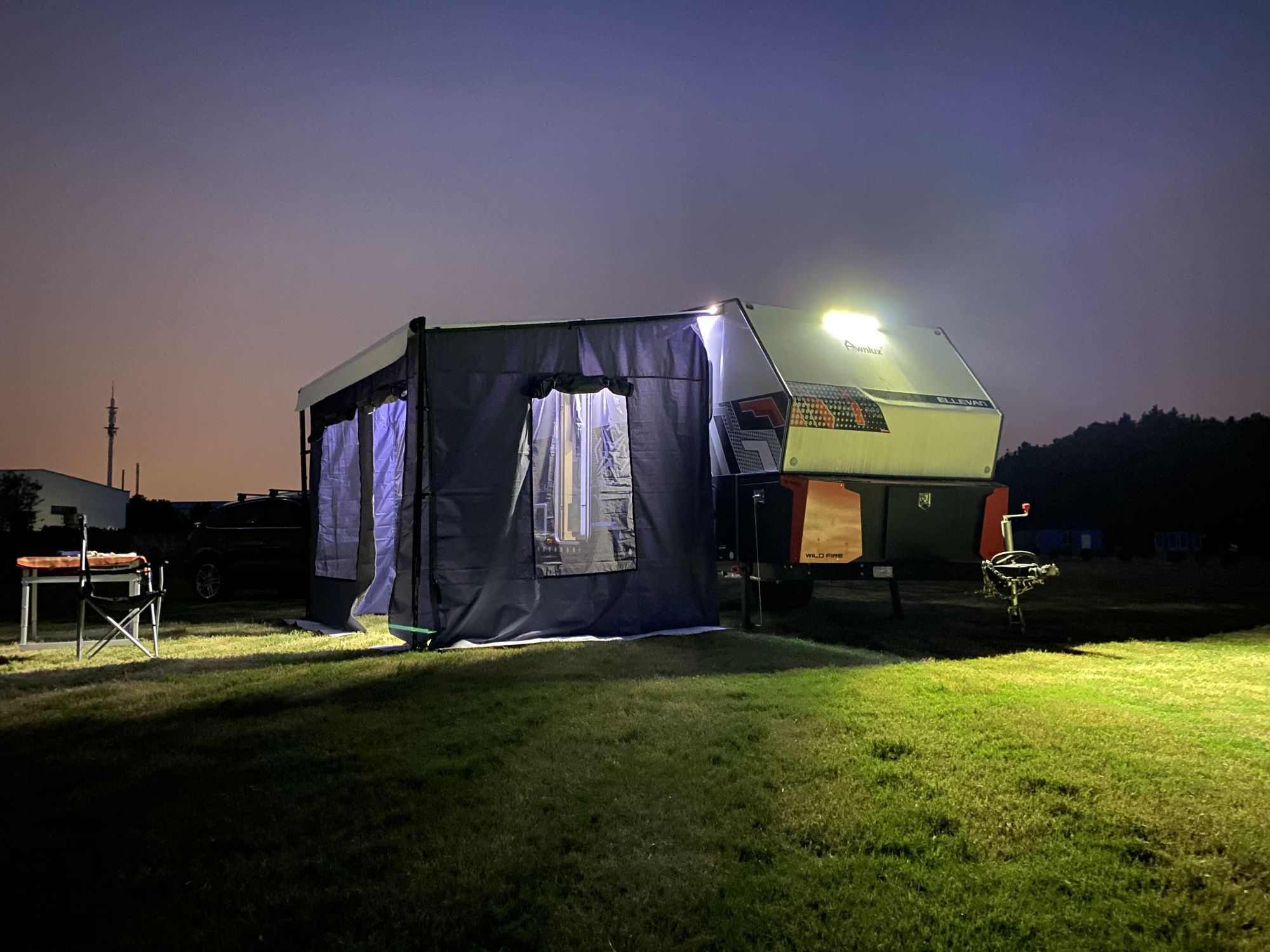 картинка Стенки к автомобильной маркизе серии RIF5533 2,5х2 м