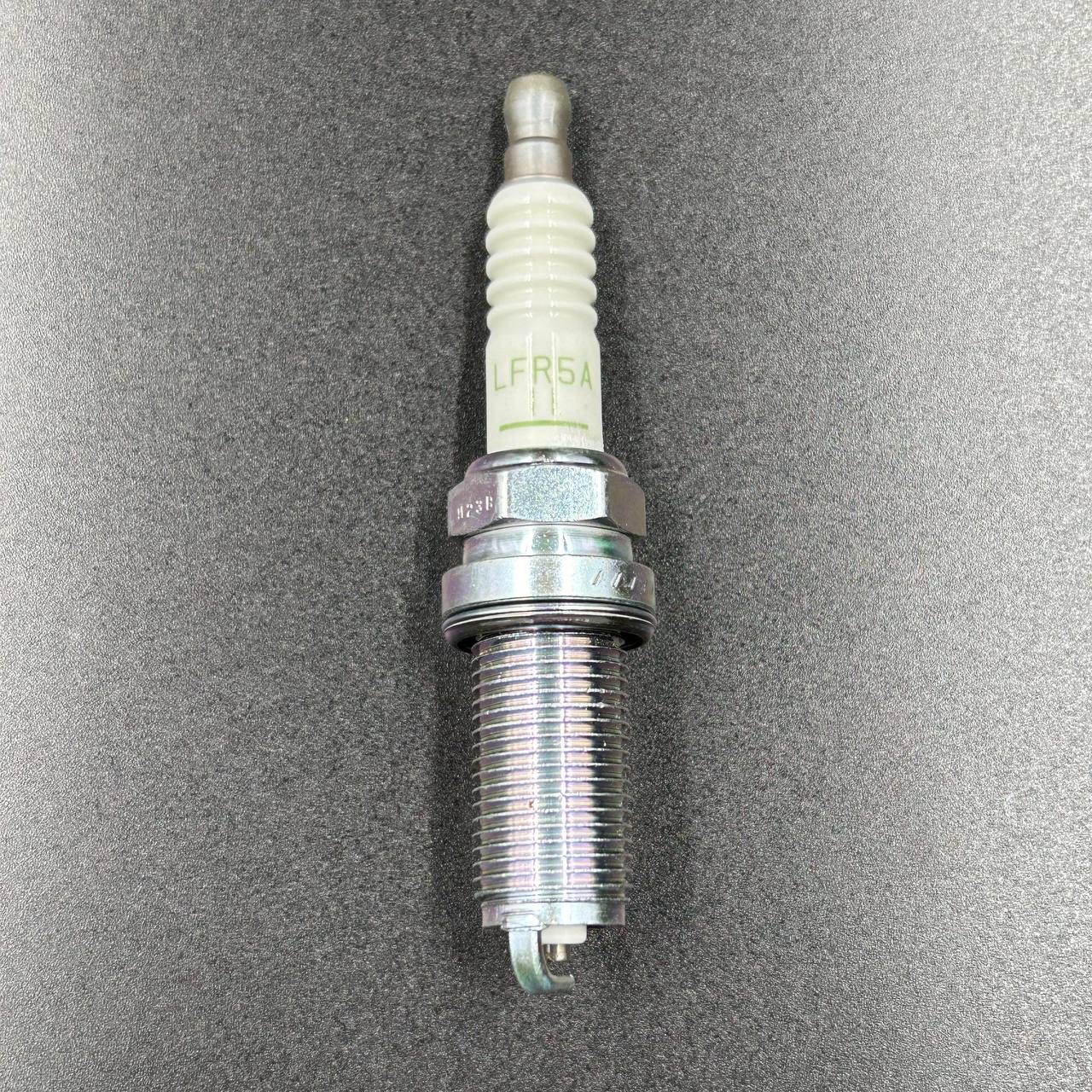 картинка Свеча зажигания PG LFR5A-11 (Quicksilver)