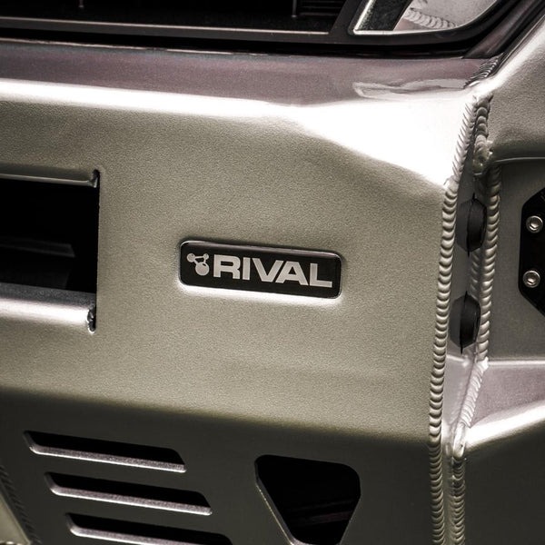 картинка Передний бампер Toyota Land Cruiser 200 2016-2021 Rival