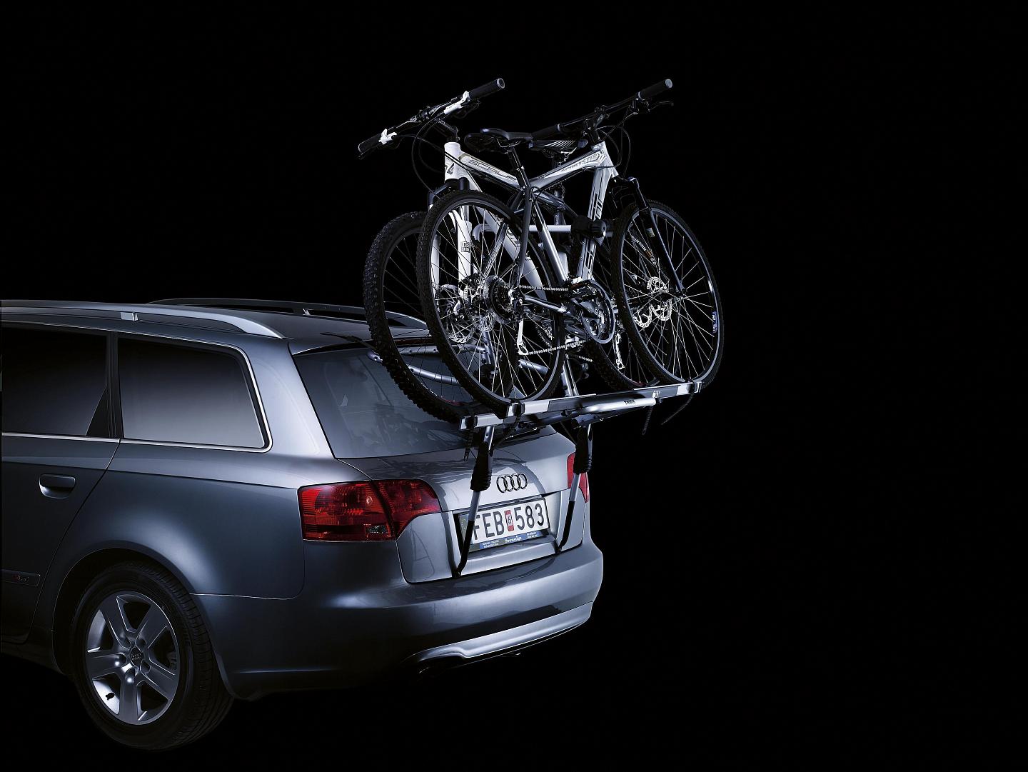картинка Крепление на заднюю дверь Thule ClipOn High для 2-х велосипедов 9105