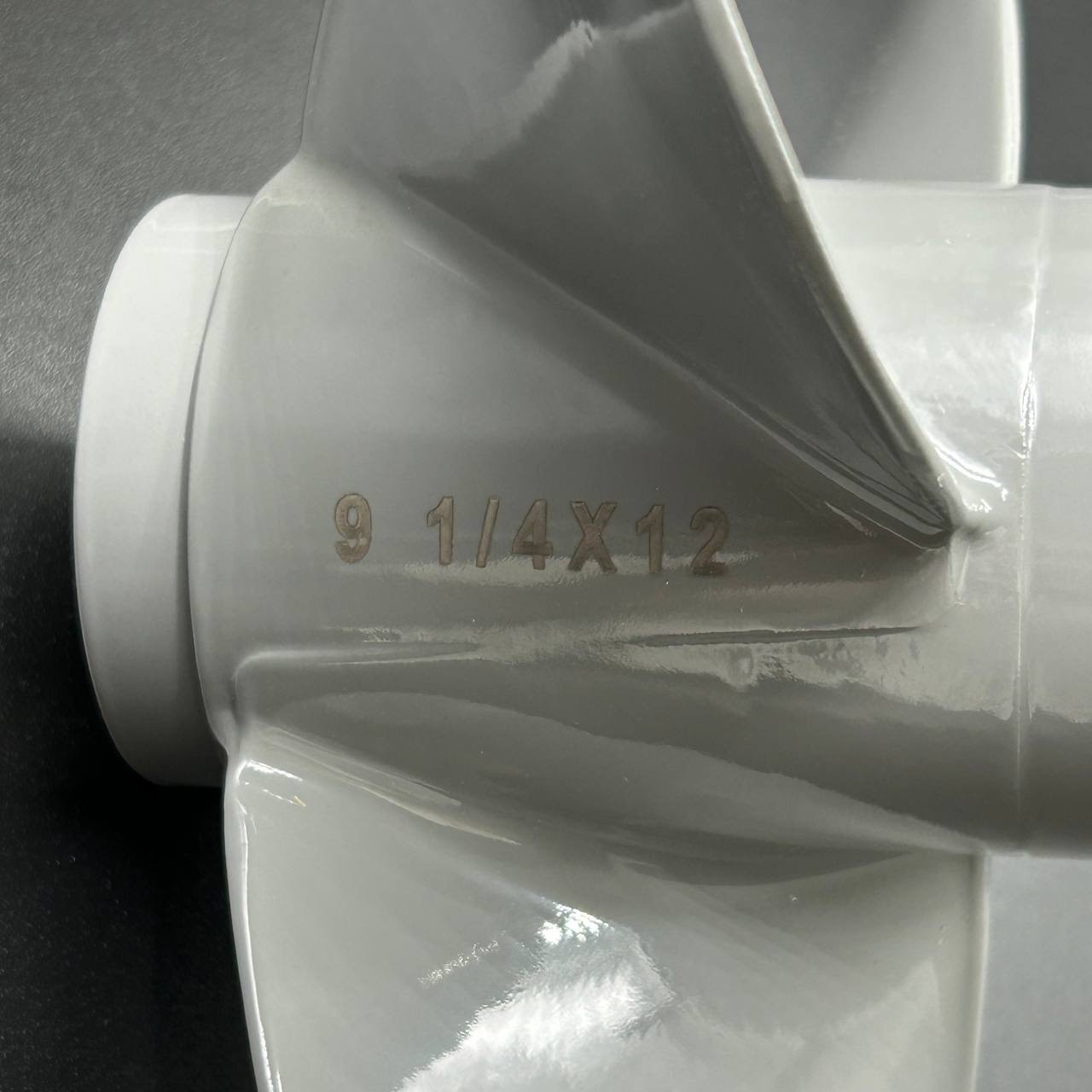 картинка Гребной винт Honda BF8-BF15, BF20D (3x9-1/4x12)