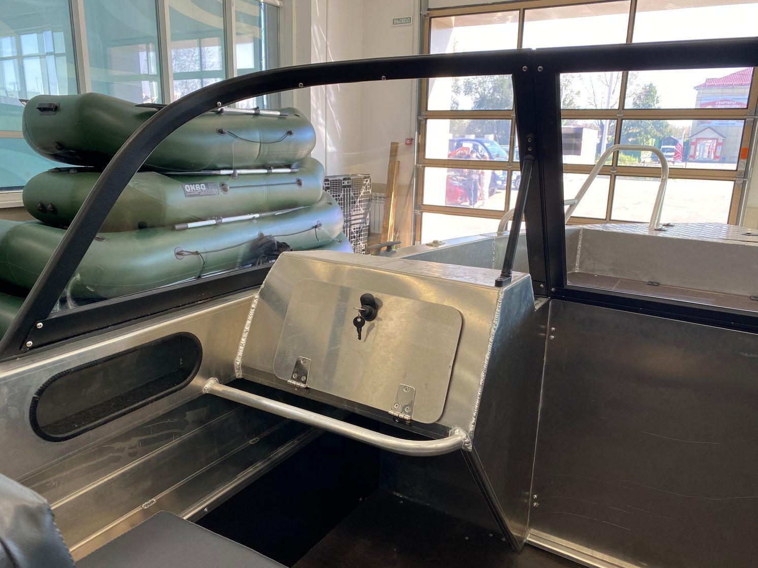 картинка Моторная лодка, Тактика 460, серый с Suzuki DF50ATL