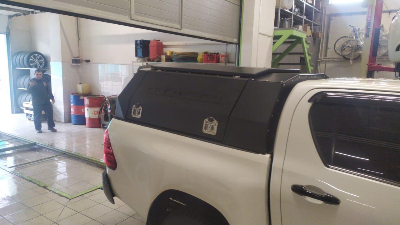 картинка Люк KDT охотничий для кунга, р-ры ориентировочно 1х1.2м