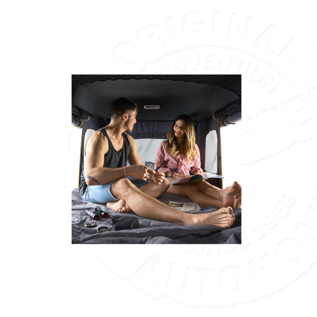 картинка Автопалатка MAGGIOLINA GRAND TOUR SMALL 360 BLACK STORM X-LONG