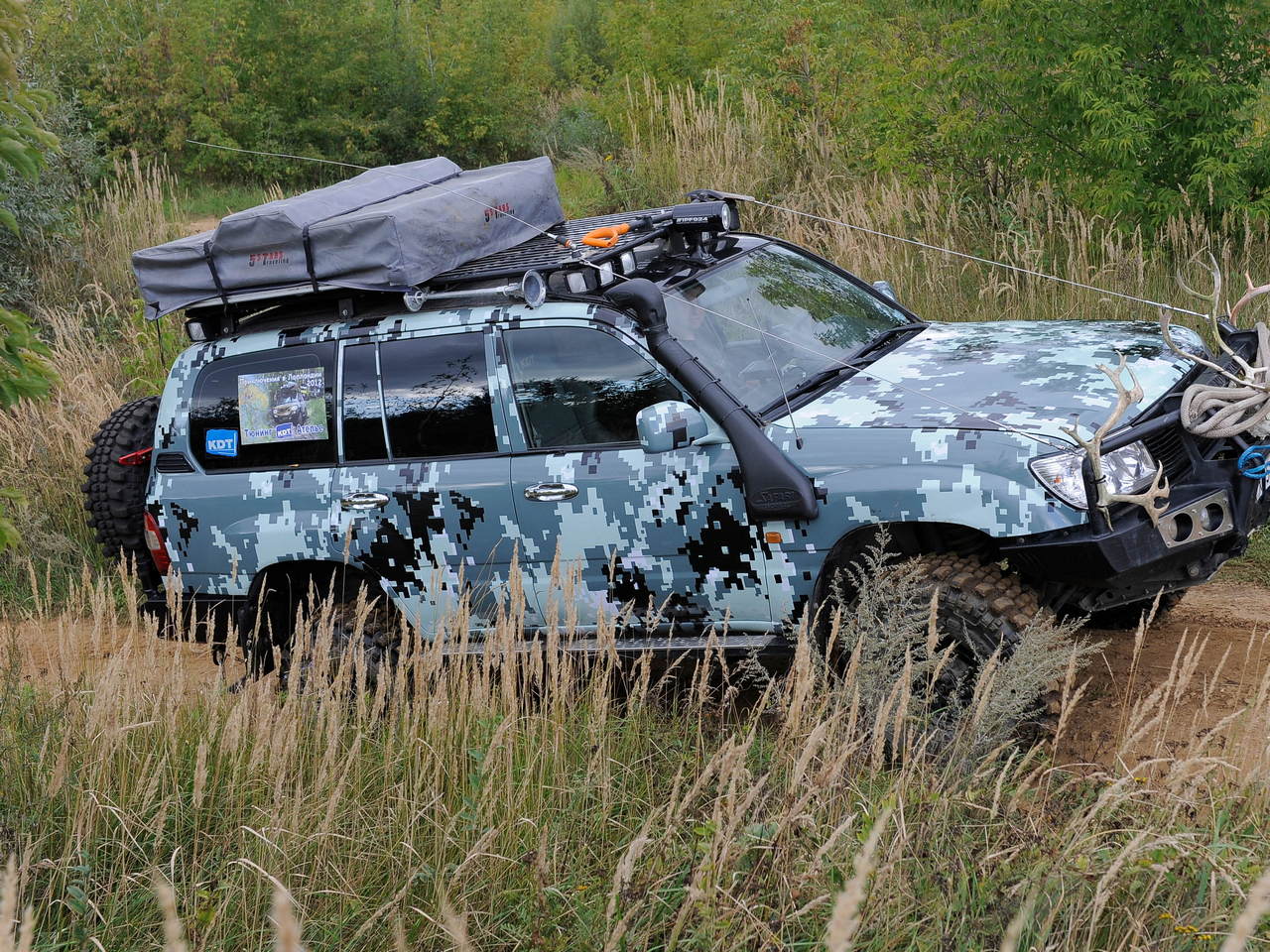 картинка Пороги силовые Toyota Land Cruiser 105