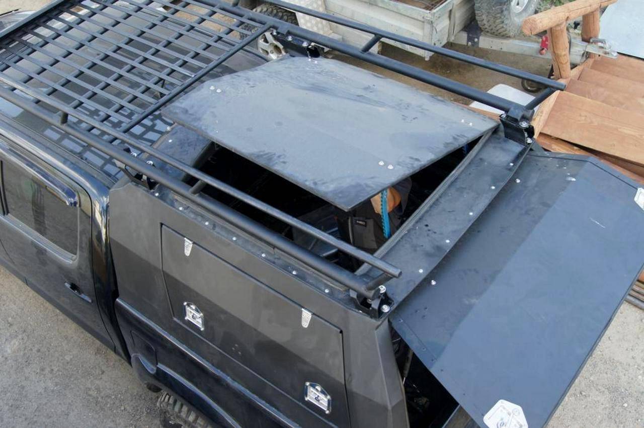 картинка Люк KDT охотничий для кунга, р-ры ориентировочно 1х1.2м