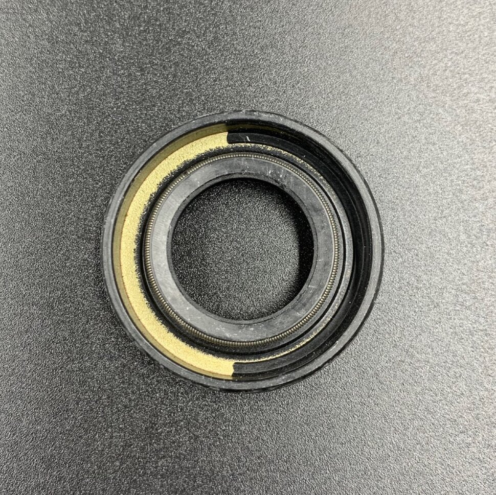 картинка Сальник Yamaha (93102-20M15; 93102-20M25) (20x36x7) (Omax)