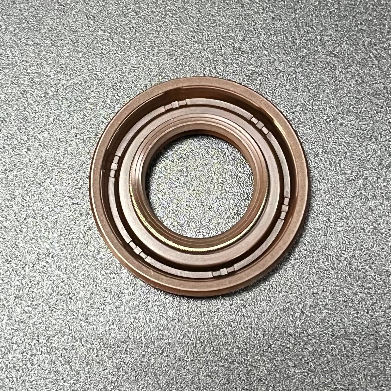 Сальник Yamaha (93110-16004-00) (16x30x6) (Yamaha)