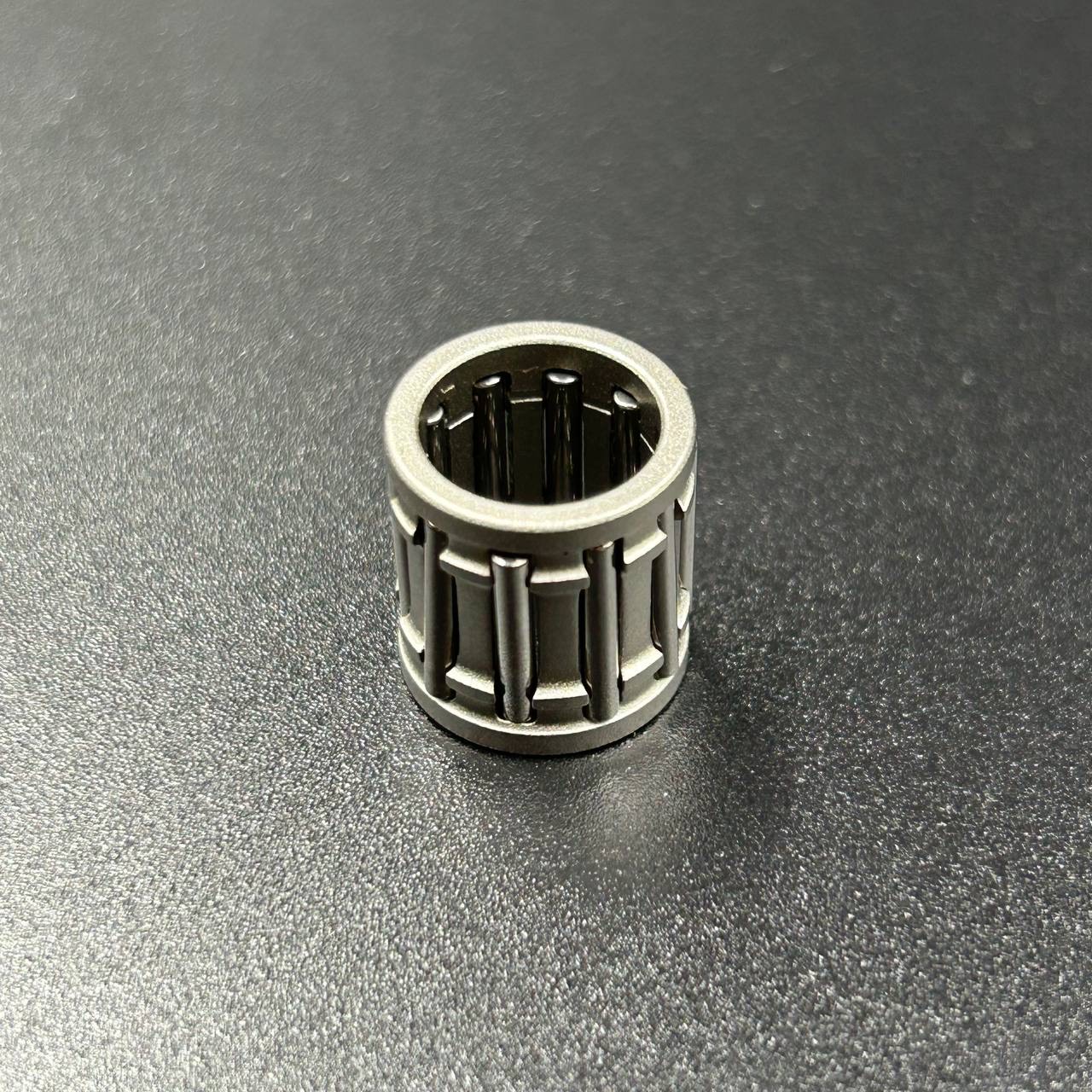 картинка Подшипник поршневой Tohatsu 2.5-3.5 (10.5x14x15) (Omax)