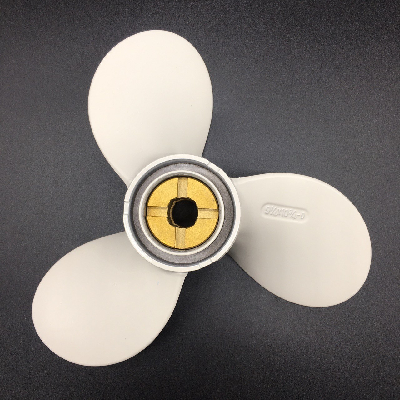 картинка Гребной винт Yamaha 12A-15A (3x9-1/4x10-3/4) (Шпоночный)